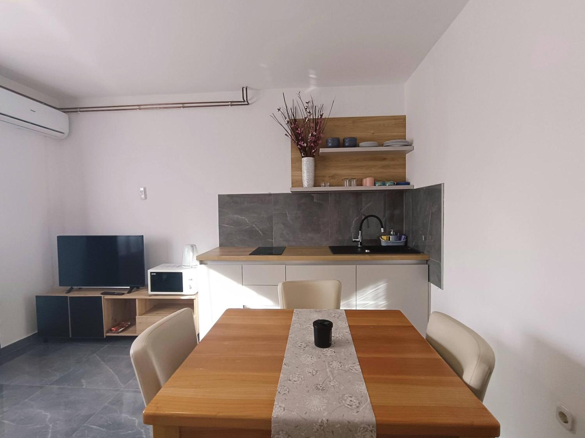 Apartments Poljanak Green House พลิตวิชกา เยเซรา ภายนอก รูปภาพ